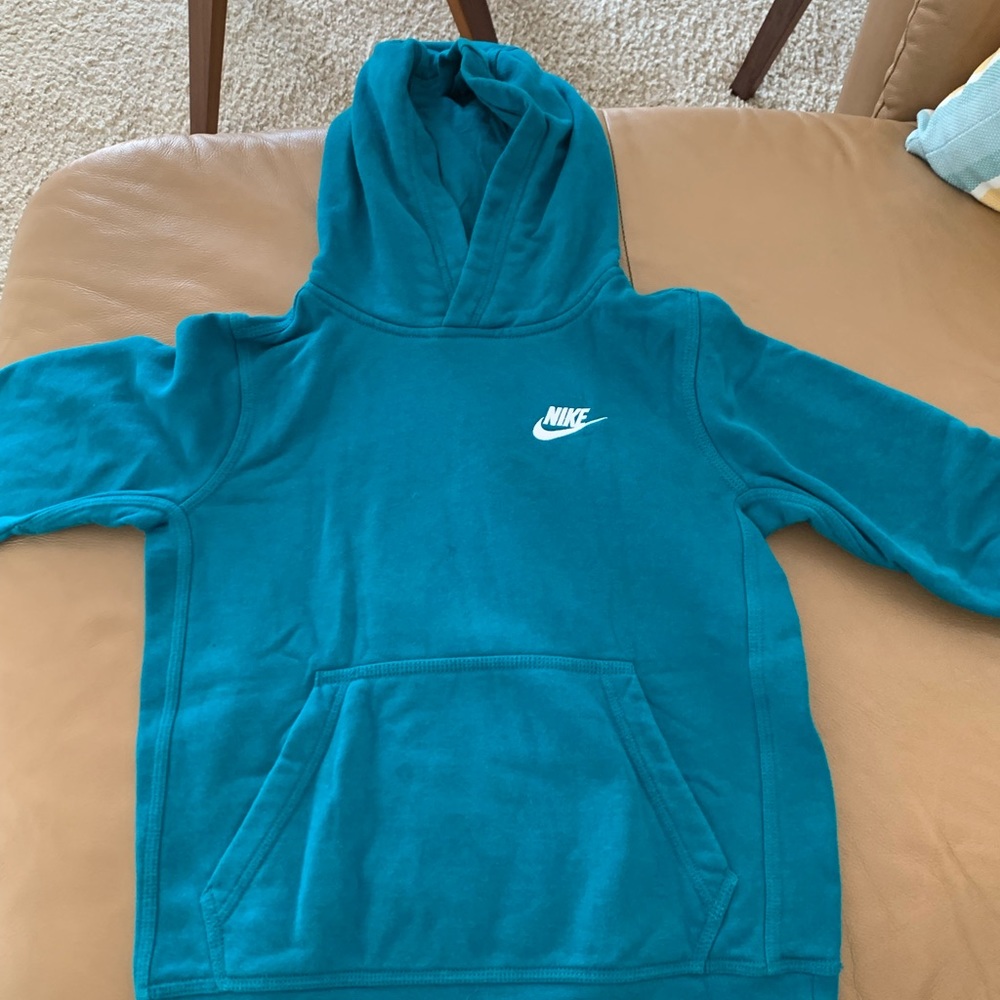 Nike sweater - Picture 3 of 5